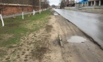 По улице Свердлова необходимо решить проблему парковки автомобилей!