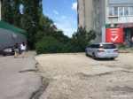 Когда администрация Ельца примет меры, чтобы сделать хороший пешеходный тротуар, залатать ямы и заасфальтировать дорогу в пятом микрорайоне?