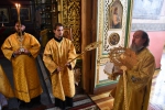 Епископ Максим возглавил Божественную литургию в Вознесенском соборе города Ельца