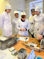 Группа Лбд 31 на учебной практике ПМ. 05. Тема 1: “Разблокировка и нарезка препаратов”