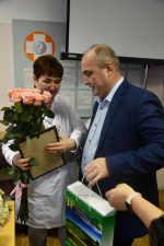Епископ Максим наградил епархиальными наградами сотрудниц Елецкой районной больницы