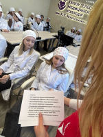 Что такое крепкая семья? Об этом сегодня в рамках недели рождения Движения Первых говорили студенты групп Сд 12 и Лд 13