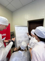 Что такое крепкая семья? Об этом сегодня в рамках недели рождения Движения Первых говорили студенты групп Сд 12 и Лд 13