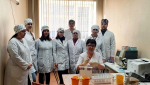 Студенты колледжа специальности Лабораторная диагностика знакомятся с работой лаборатории