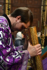 Епископ Максим совершил Литургию в Вознесенском соборе
