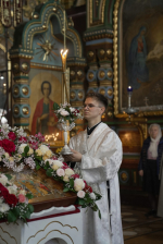 В Пасхальную ночь епископ Максим возглавил Божественную литургию в Вознесенском соборе
