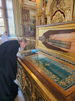 Литургия в Свято-Троицкой Сергиевой лавре в день памяти преподобного Сергия Радонежского