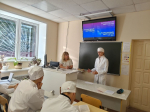 Познавательный квиз ко Дню молодого избирателя подготовила активистка первичного отделения “Движение Первых”, студентка группы Лд 14 Наталья Вострикова