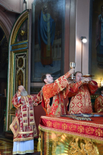 Божественная литургия в Вознесенском соборе