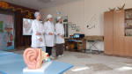 В рамках Международного дня глухих (который отмечается 29 сентября) активисты первичного отделения “Движения первых” проекта “Школа доктора Пилюлькина” 24 сентября провели тематическое занятие об органе слуха в МБДОУ детский сад №24