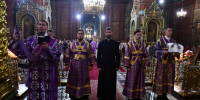 В праздник Воздвижения Креста Господня епископ Максим совершил Литургию в Вознесенском соборе - Елецкая епархия
