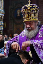 В праздник Воздвижения Креста Господня епископ Максим совершил Литургию в Вознесенском соборе