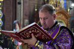 В праздник Воздвижения Креста Господня епископ Максим совершил Литургию в Вознесенском соборе
