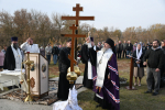 Владыка совершил чин освящения накупольного креста