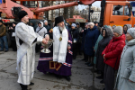 Владыка совершил чин освящения накупольного креста