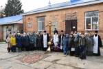 Владыка совершил чин освящения накупольного креста
