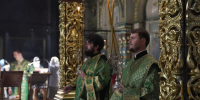 В праздник Входа Господня в Иерусалим епископ Максим совершил Божественную литургию - Елецкая епархия