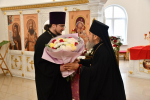 Духовенство, сотрудники Вознесенского собора и епархиального управления поздравили Владыку с Пасхой
