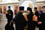 Духовенство, сотрудники Вознесенского собора и епархиального управления поздравили Владыку с Пасхой