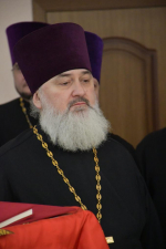 Духовенство, сотрудники Вознесенского собора и епархиального управления поздравили Владыку с Пасхой