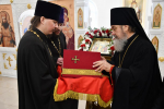 Духовенство, сотрудники Вознесенского собора и епархиального управления поздравили Владыку с Пасхой