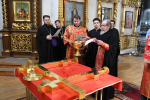 Епископ Максим совершил чин освящения накупольных крестов