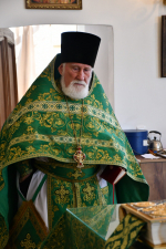 Божественная литургия в Никольском храме села Никольское