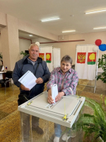 В Елецком районе сегодня на избирательных участках раздают подарки!