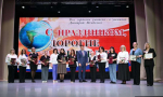 Сегодня, в преддверии Дня учителя, в Доме культуры железнодорожников чествовали наших педагогов