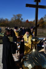 Епископ Максим совершил чин освящения накупольных крестов