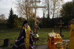 Епископ Максим совершил чин освящения накупольных крестов